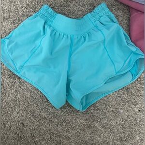 Lululemon hotty hot 4” blue shorts size 4